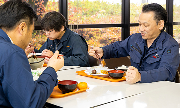 社員食堂の様子4